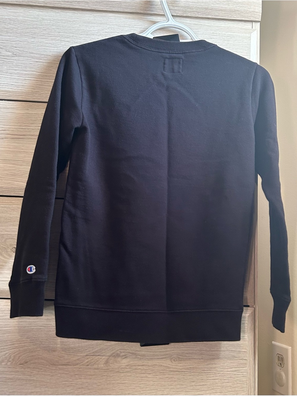 Champion boack Crewneck Sweatshirt with Script Logo - Picture 2 of 3